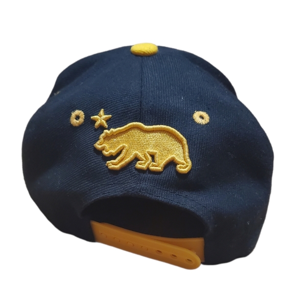 California Republic Leader L.O.G.A. Black & Yellow Snapback Hat - Picture 4 of 9